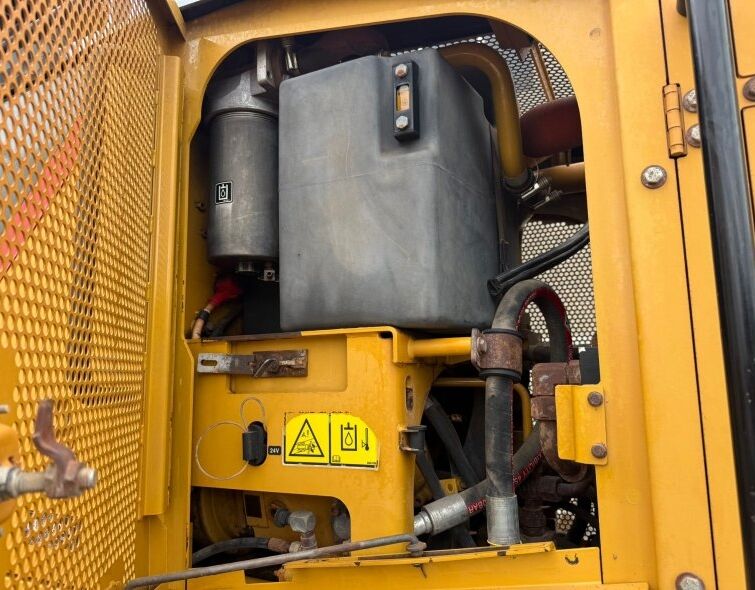 CATERPILLAR 140M AWD 6x6